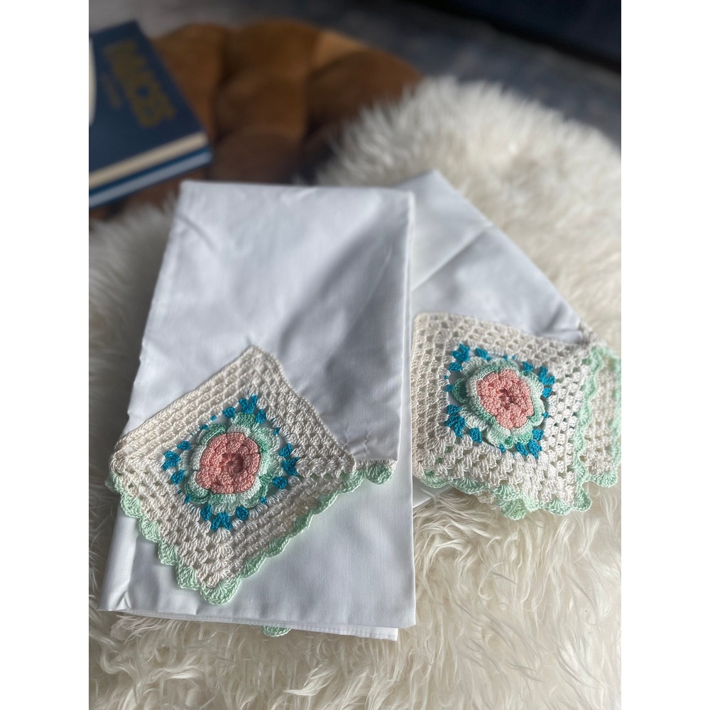Vintage Crochet Floral King Pillowcases, White Cotton Scalloped Set